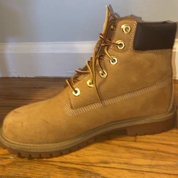 Timbs | Size 6.5 - Picture 5 of 8